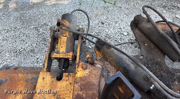 image for item DS3763 Truck attachments