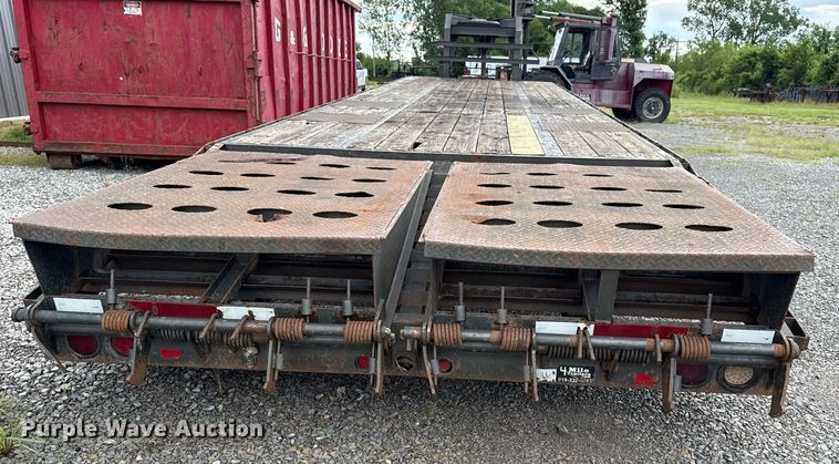 image for item DS3768 2018 Elite Trailers, Inc. equipment trailer