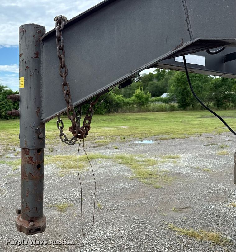 image for item DS3768 2018 Elite Trailers, Inc. equipment trailer