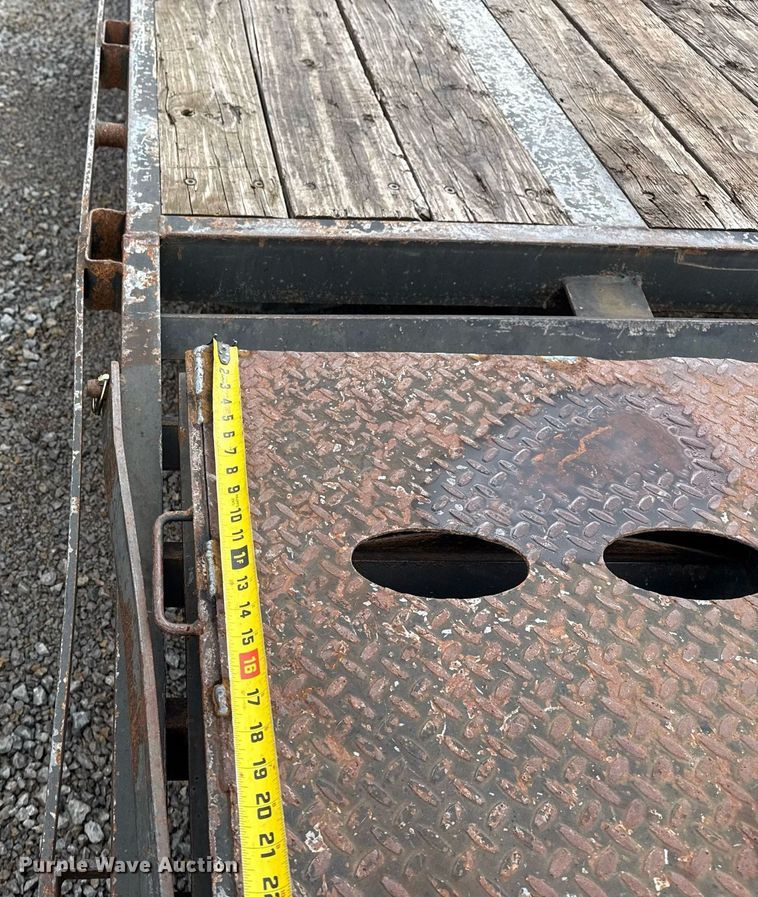 image for item DS3768 2018 Elite Trailers, Inc. equipment trailer