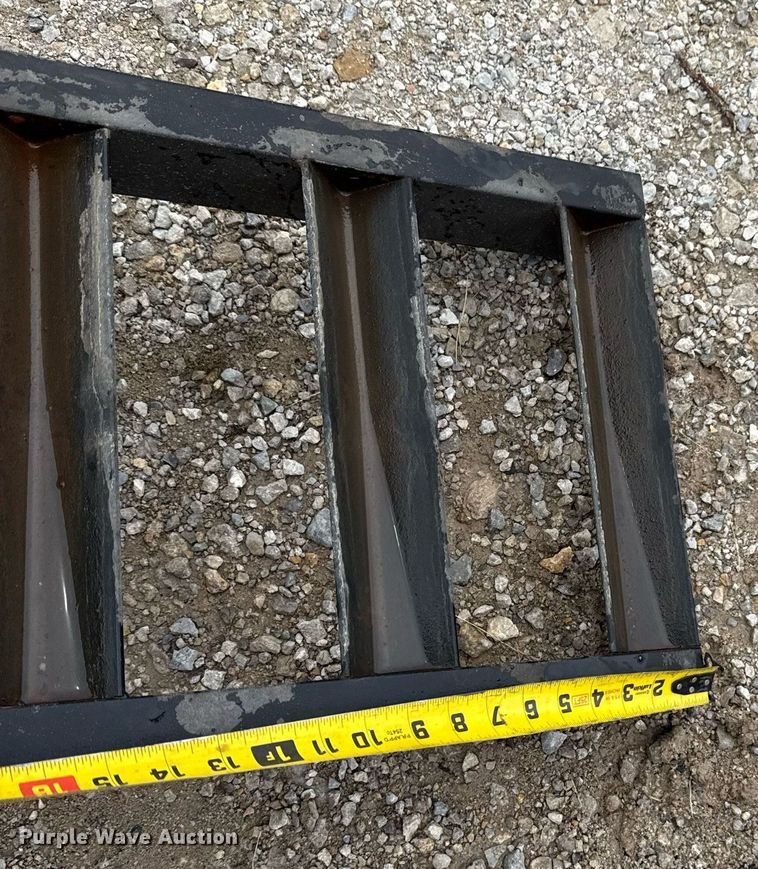 image for item DS3770 2025 High Country Trailer BPHD8320SBK1BHR equipment trailer