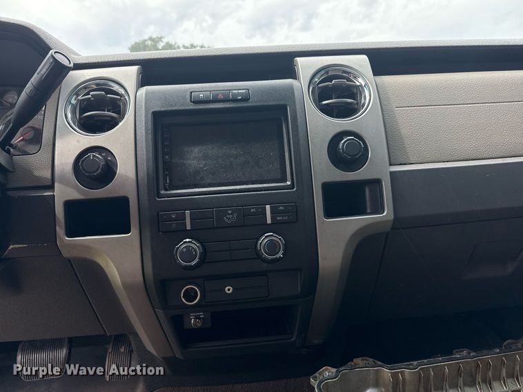 image for item DS3783 2010 Ford F150 SuperCrew pickup truck