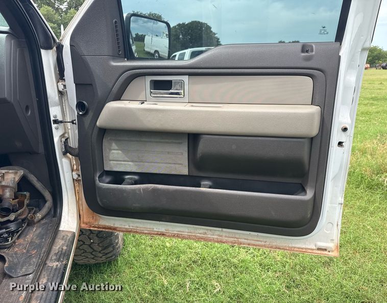 image for item DS3783 2010 Ford F150 SuperCrew pickup truck