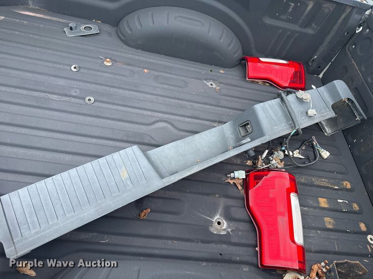 image for item DS3789 Pickup truck bed