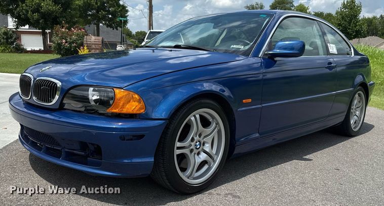 image for item DS3808 2001 BMW 330Ci 