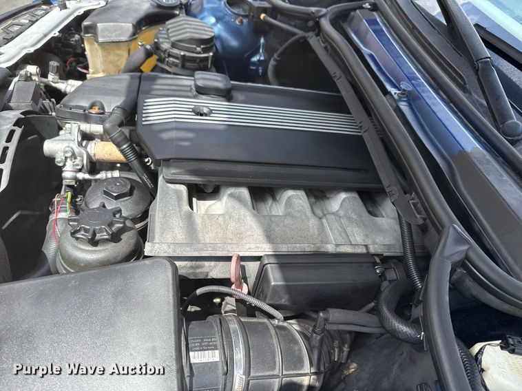 image for item DS3808 2001 BMW 330Ci 