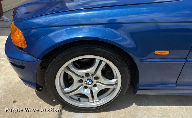 image for item DS3808 2001 BMW 330Ci 