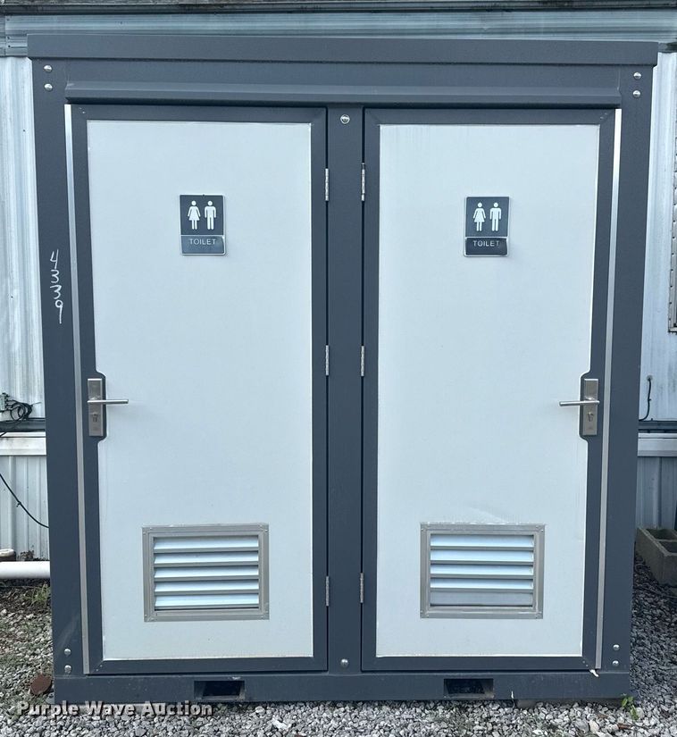 image for item DS3809 Mobile restroom