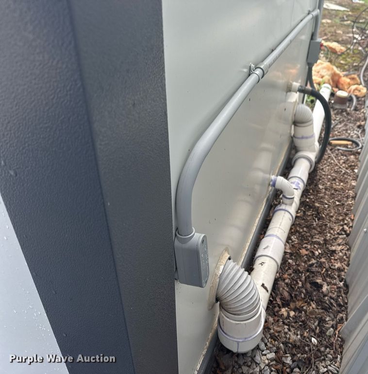 image for item DS3809 Mobile restroom