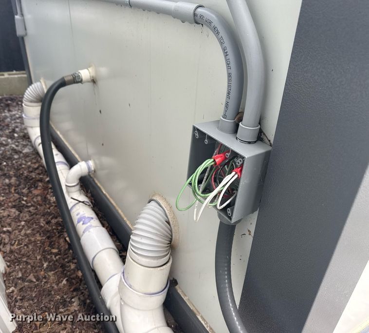 image for item DS3809 Mobile restroom