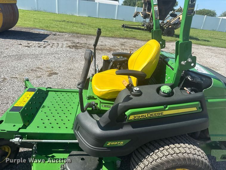 image for item DS3811 John Deere Z997R ZTR lawn mower