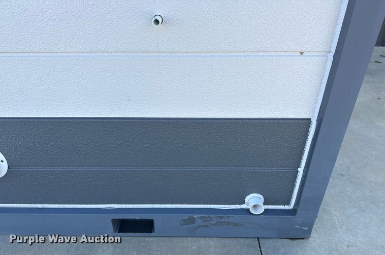 image for item DS3818 Mobile restroom