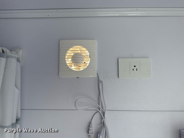 image for item DS3818 Mobile restroom