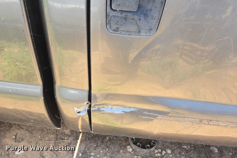 image for item DT4935 2004 Ford F250 Crew Cab pickup truck