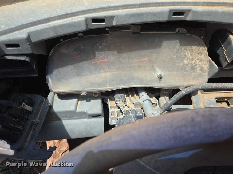 image for item DT4935 2004 Ford F250 Crew Cab pickup truck