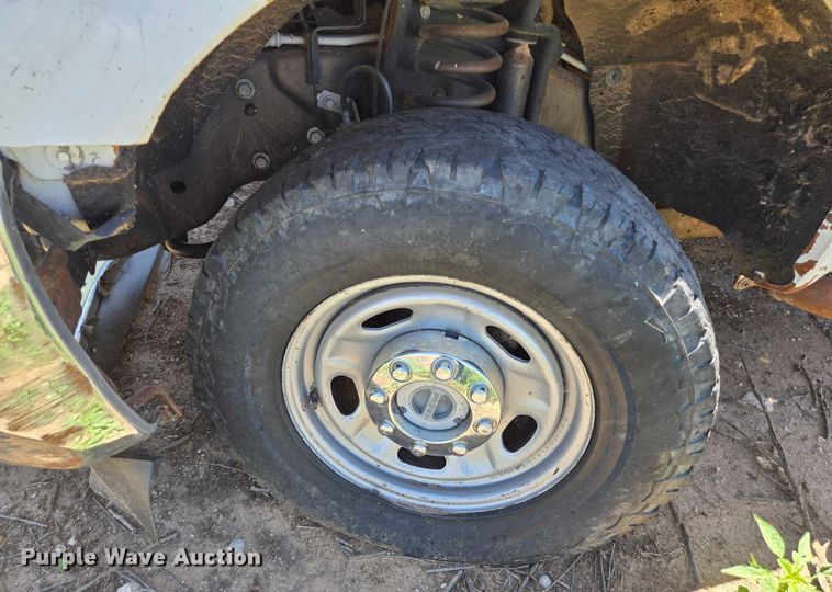 image for item DT4935 2004 Ford F250 Crew Cab pickup truck