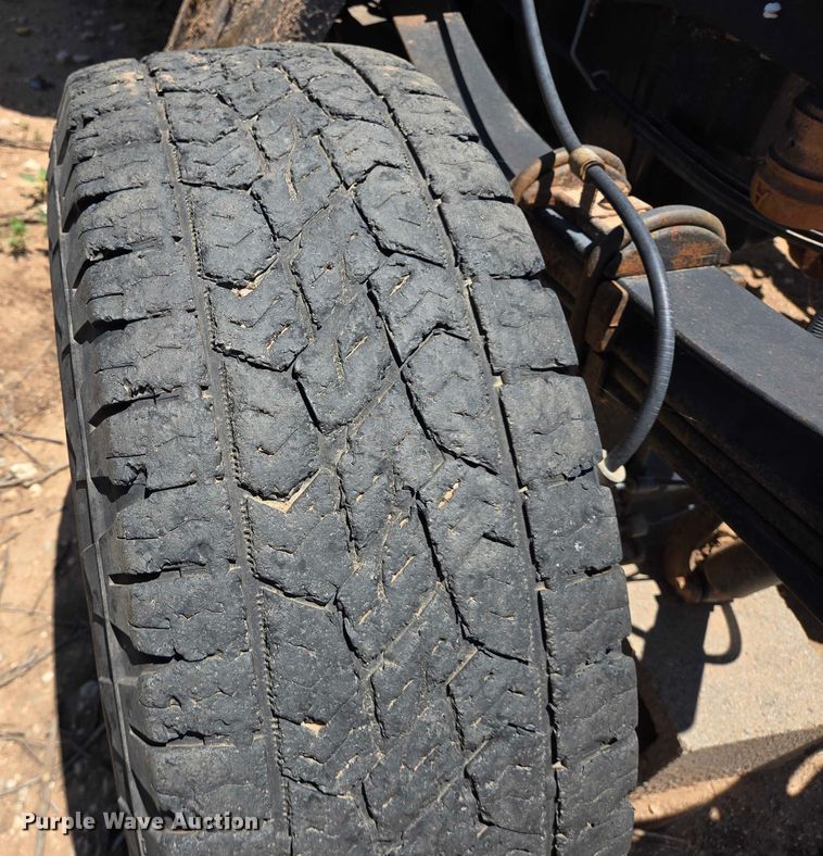 image for item DT4935 2004 Ford F250 Crew Cab pickup truck