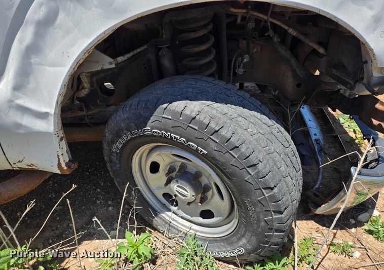 image for item DT4935 2004 Ford F250 Crew Cab pickup truck