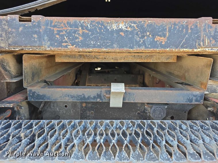 image for item DT6975 1991 International 8100 box truck