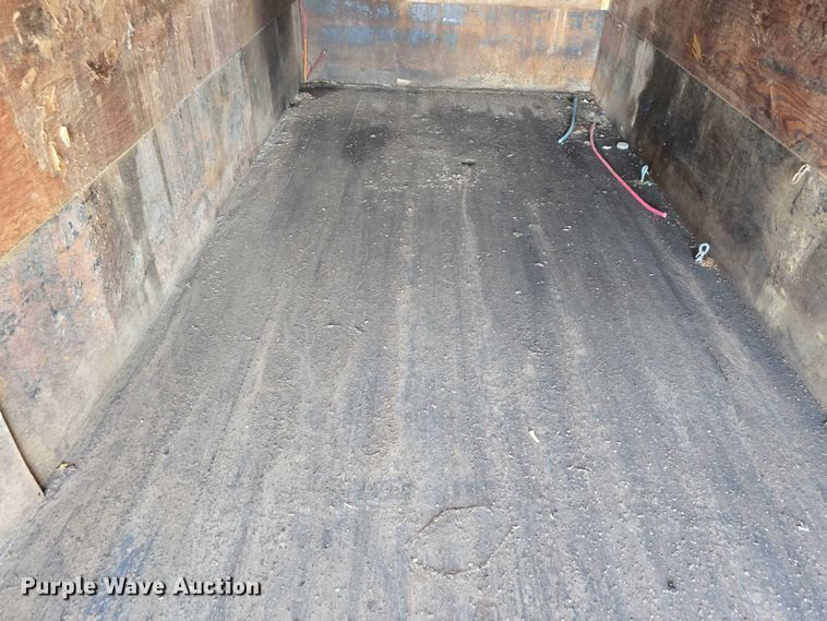 image for item DT6975 1991 International 8100 box truck