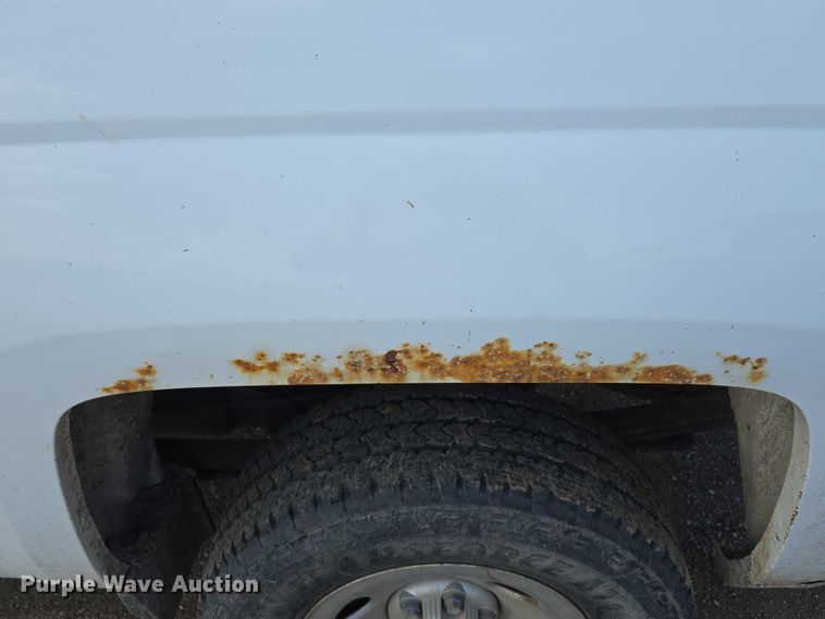 image for item DT6978 2016 Chevrolet Silverado 1500 pickup truck