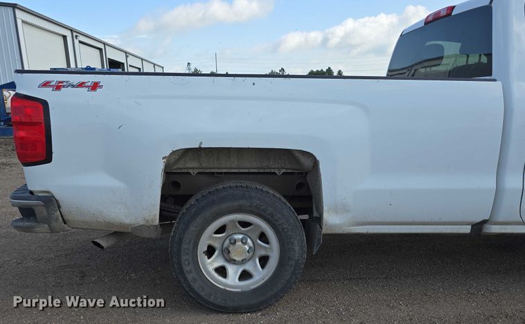 image for item DT6978 2016 Chevrolet Silverado 1500 pickup truck