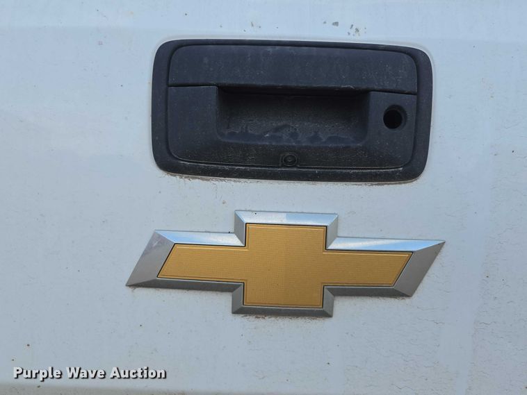 image for item DT6978 2016 Chevrolet Silverado 1500 pickup truck