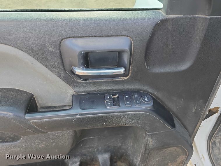 image for item DT6978 2016 Chevrolet Silverado 1500 pickup truck