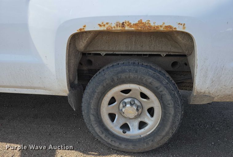 image for item DT6978 2016 Chevrolet Silverado 1500 pickup truck