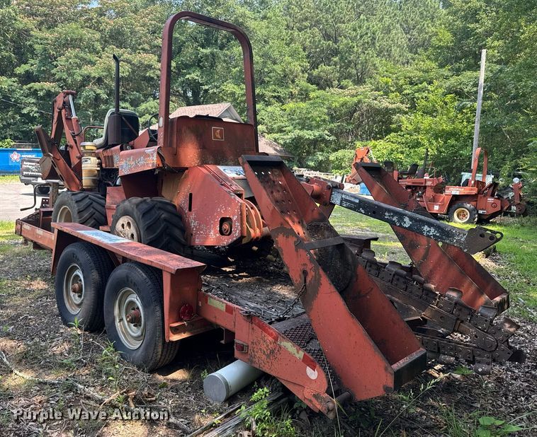 image for item DU7765 1985 Ditch Witch 3210 trencher