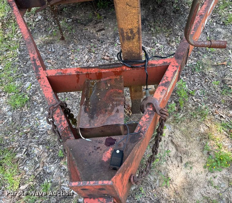 image for item DU7765 1985 Ditch Witch 3210 trencher