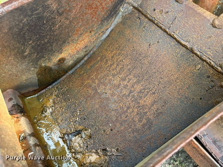 image for item DU7765 1985 Ditch Witch 3210 trencher