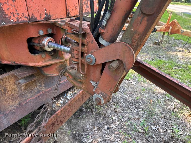image for item DU7765 1985 Ditch Witch 3210 trencher