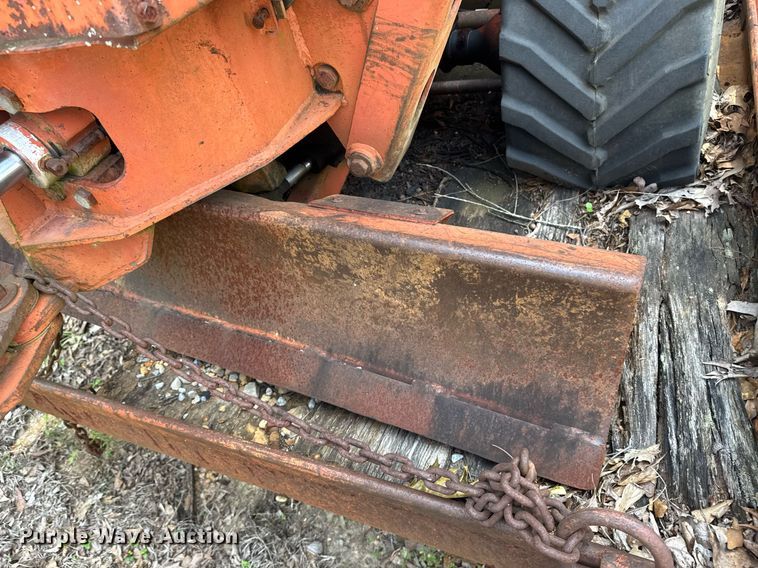 image for item DU7765 1985 Ditch Witch 3210 trencher