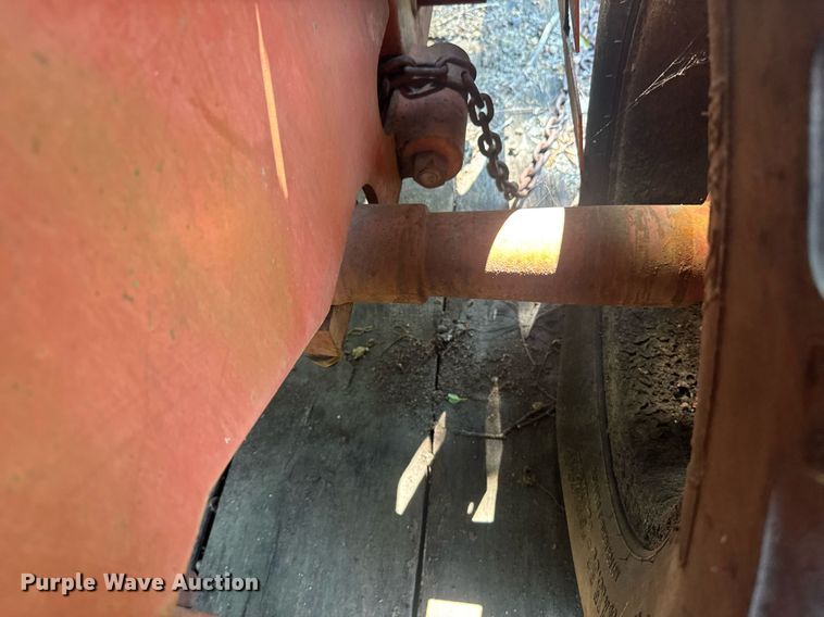 image for item DU7765 1985 Ditch Witch 3210 trencher