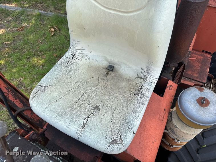 image for item DU7765 1985 Ditch Witch 3210 trencher