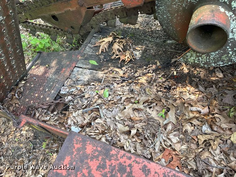 image for item DU7765 1985 Ditch Witch 3210 trencher