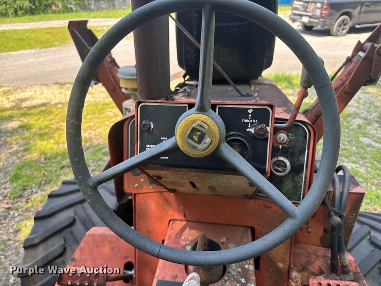 image for item DU7765 1985 Ditch Witch 3210 trencher
