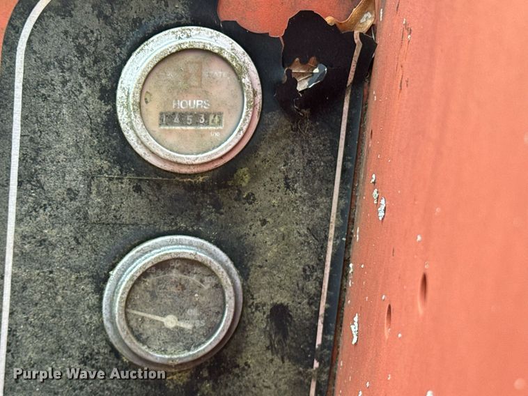 image for item DU7765 1985 Ditch Witch 3210 trencher