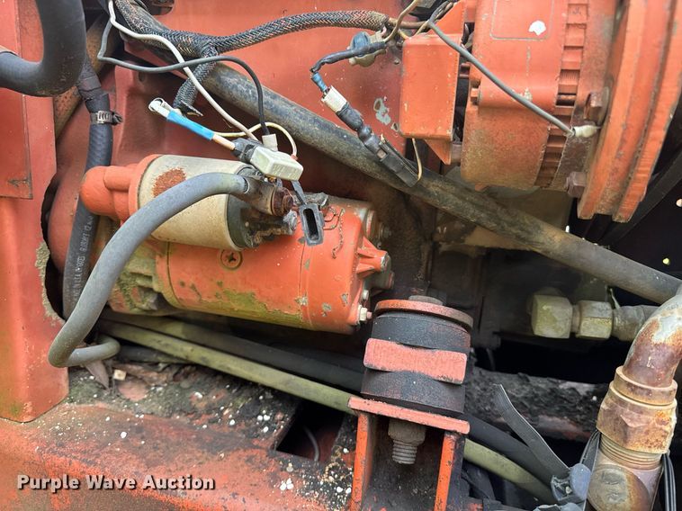 image for item DU7765 1985 Ditch Witch 3210 trencher