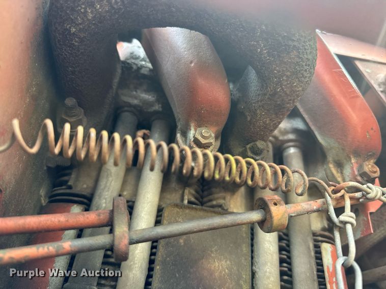 image for item DU7765 1985 Ditch Witch 3210 trencher