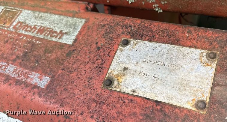 image for item DU7765 1985 Ditch Witch 3210 trencher