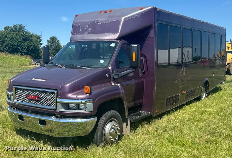 image for item DU9213 2009 GMC C5V042 shuttle bus