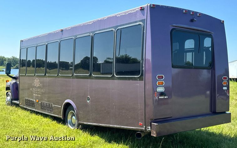 image for item DU9213 2009 GMC C5V042 shuttle bus