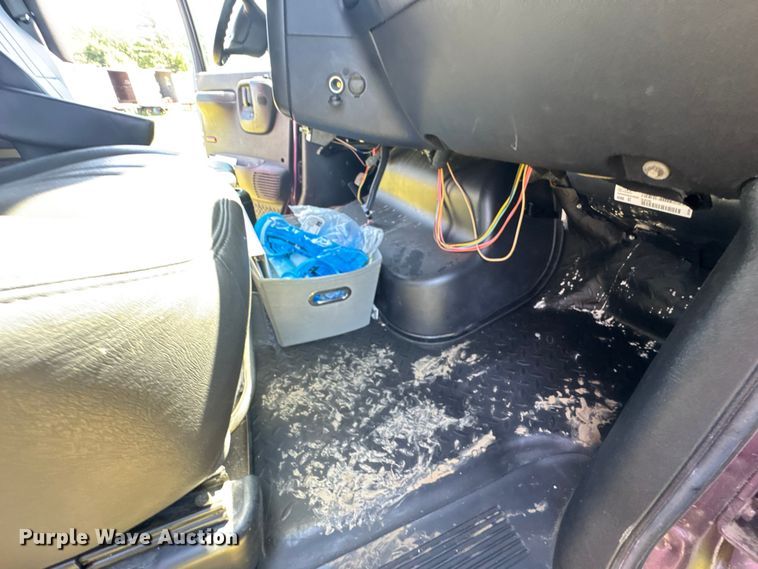 image for item DU9213 2009 GMC C5V042 shuttle bus