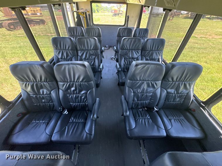 image for item DU9213 2009 GMC C5V042 shuttle bus