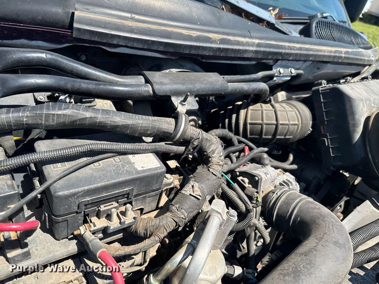 image for item DU9213 2009 GMC C5V042 shuttle bus