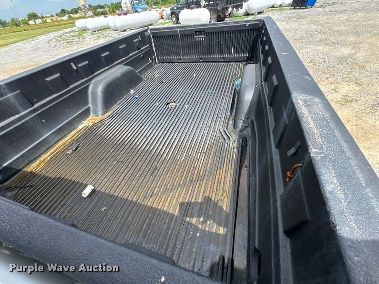 image for item DU9223 2006 GMC Sierra 2500HD pickup truck