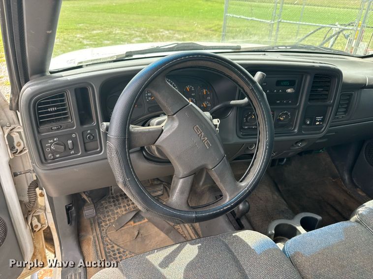 image for item DU9223 2006 GMC Sierra 2500HD pickup truck