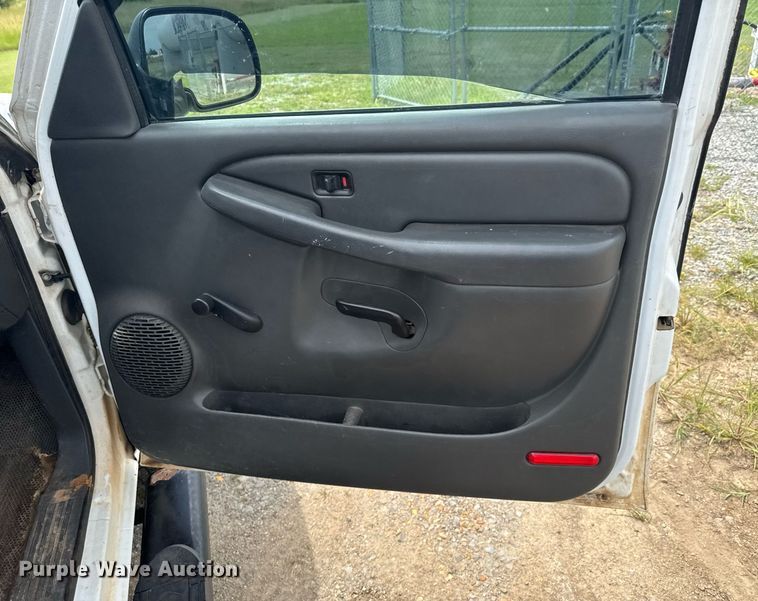 image for item DU9223 2006 GMC Sierra 2500HD pickup truck